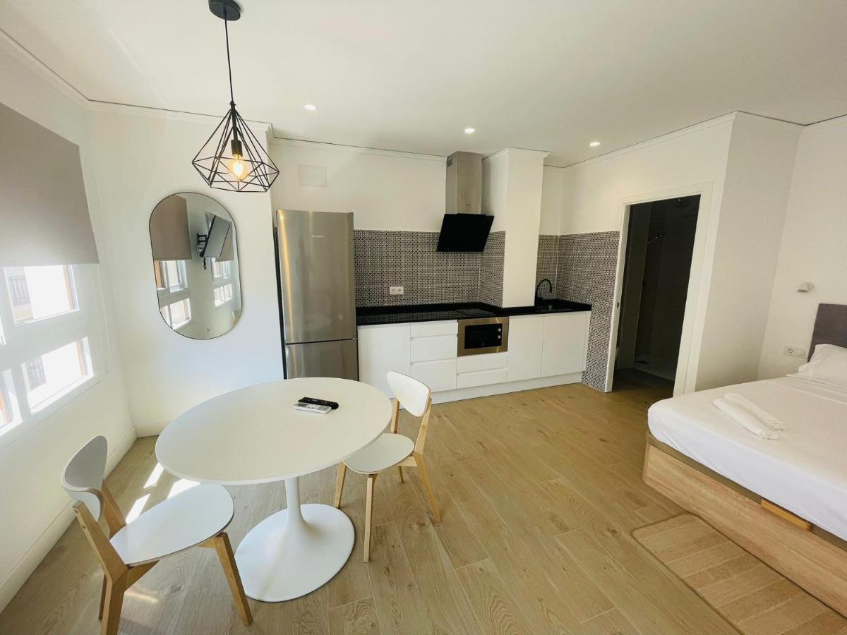Pare Pere Rooms Dénia Eksteriør billede