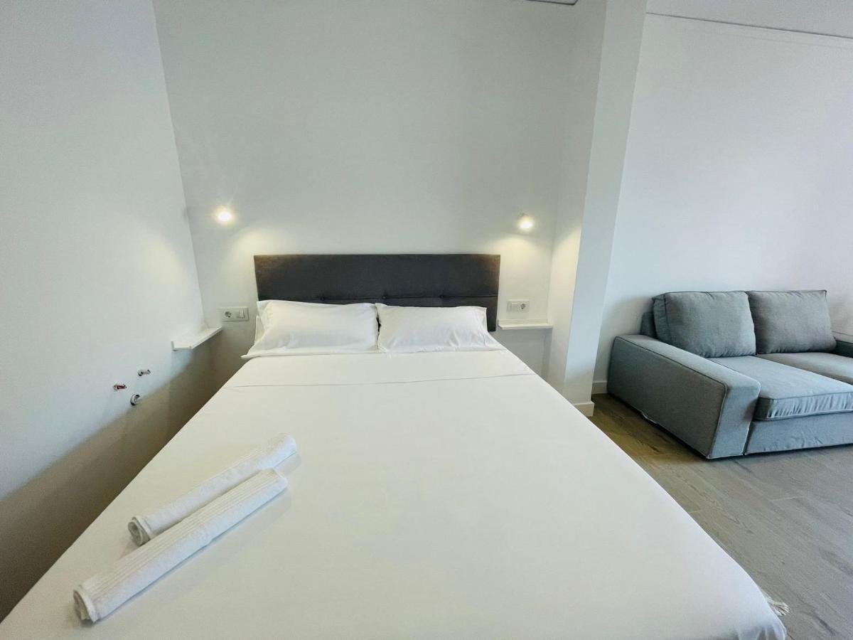 Pare Pere Rooms Dénia Eksteriør billede